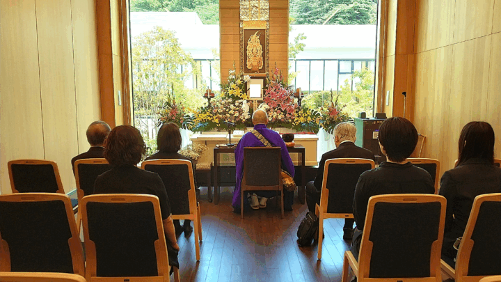 家族葬生花祭壇