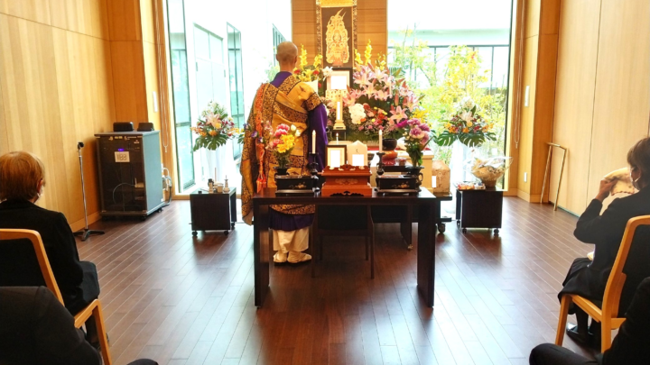 家族葬 生花祭壇
