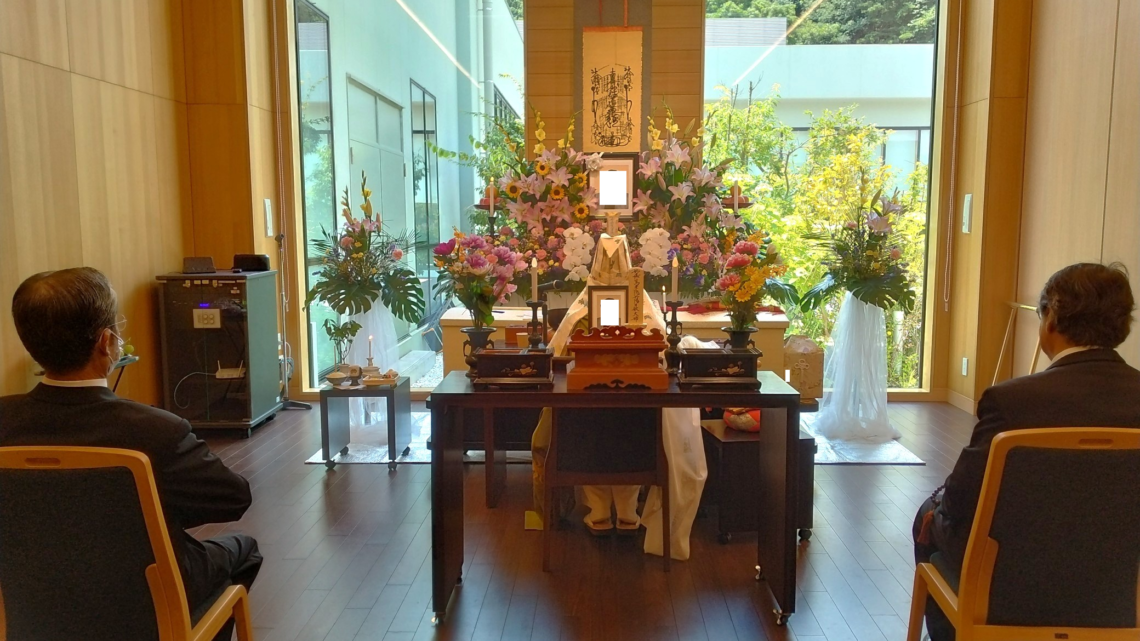 生花祭壇