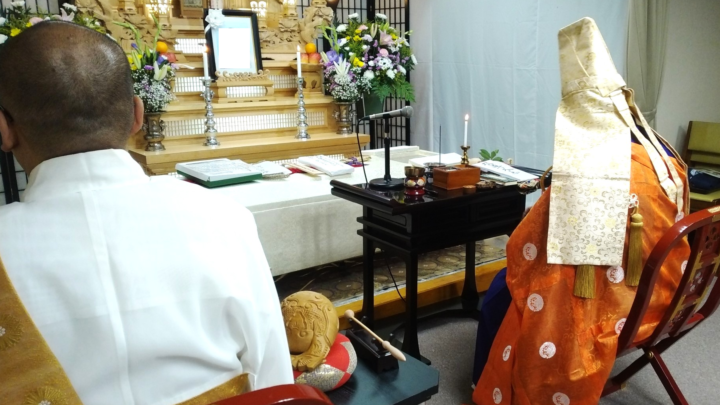 白木祭壇生花付